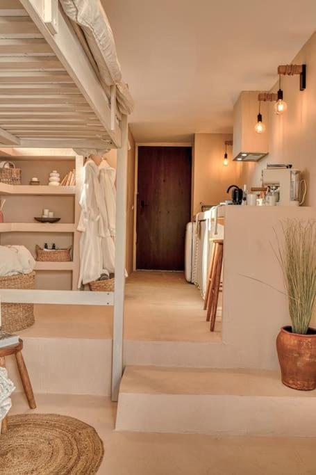Suite Con Jacuzzi En La Montana. Llombai Exterior foto